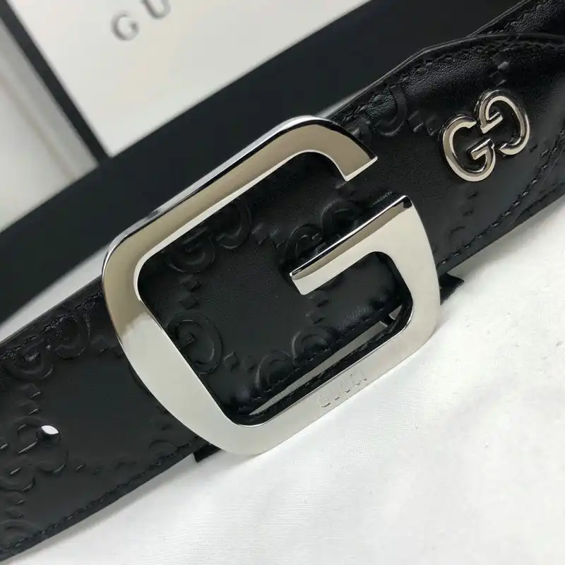 G*u*i s belt 2007xf0095