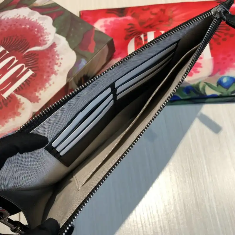 G*u*i bags 20guc0164