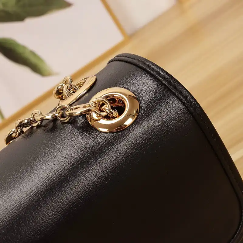 G*u*i bags 2104dj0080