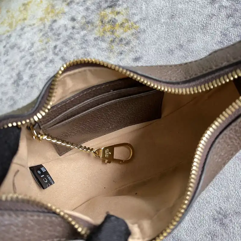 G*u*i bag 2201dj0030