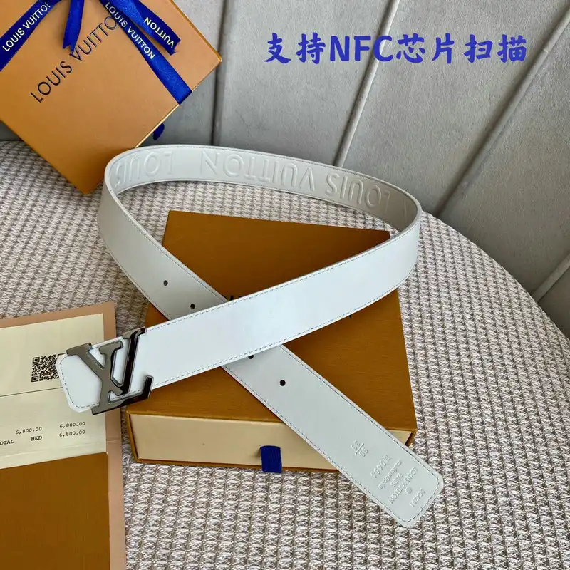 LV Belts 2204XA0134