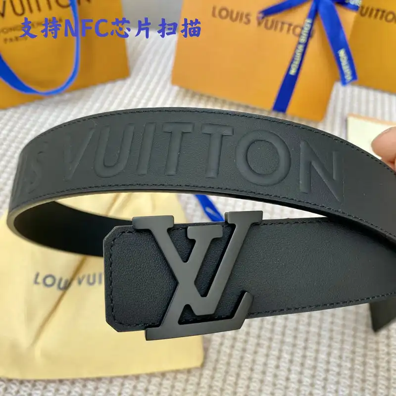 LV Belts 2204XA0140