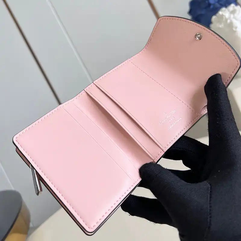 G*u*i bags 2407ya0010