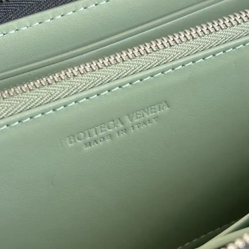 Bottega Veneta Bags 2409SF0023