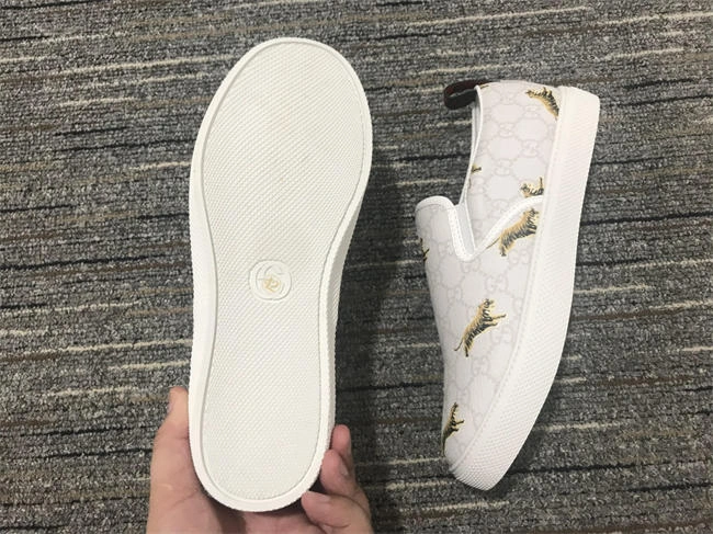 G*u*i signature slip-on sneaker sleek 294