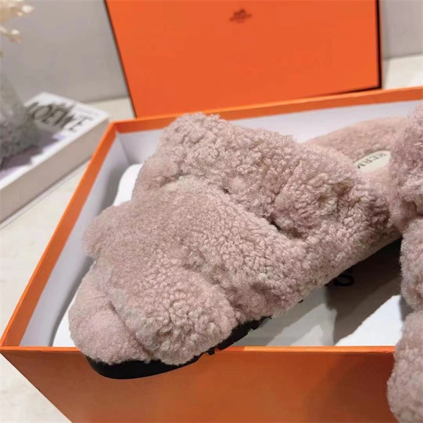 Efficient H Slipper 2380