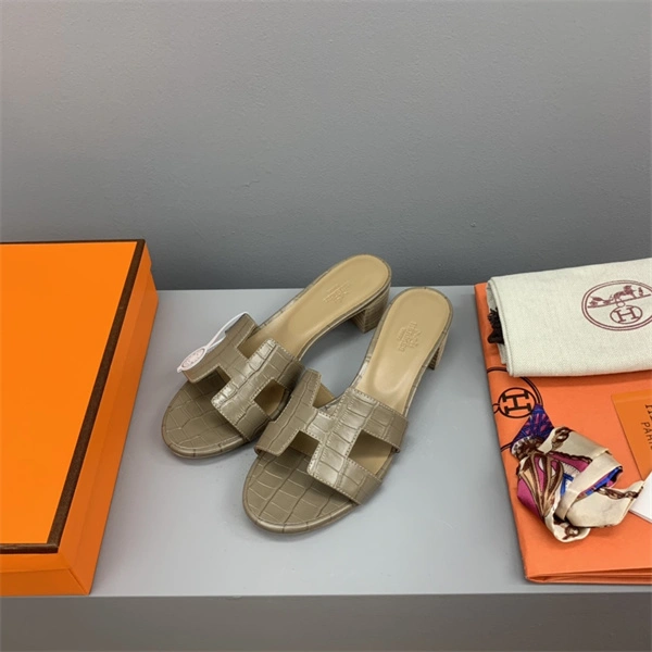 Timeless H Slipper 2385