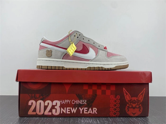 Timeless Nike Dunk Low SE DO9457- 4662