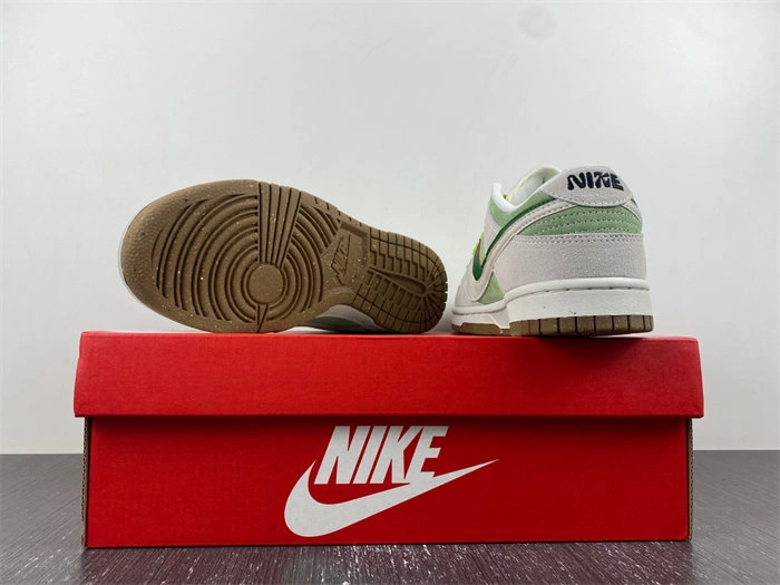 Nike Dunk Low SWOOSH D09457- UrbanChic 4619