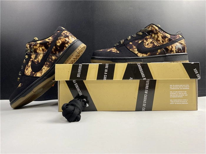 Nike Dunk SB Low Pushead 2 536356- Chic 4930