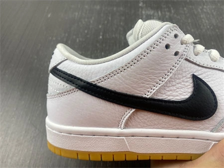 Nike SB Dunk Low Pro White Gum CD2563- ZipUp 4604