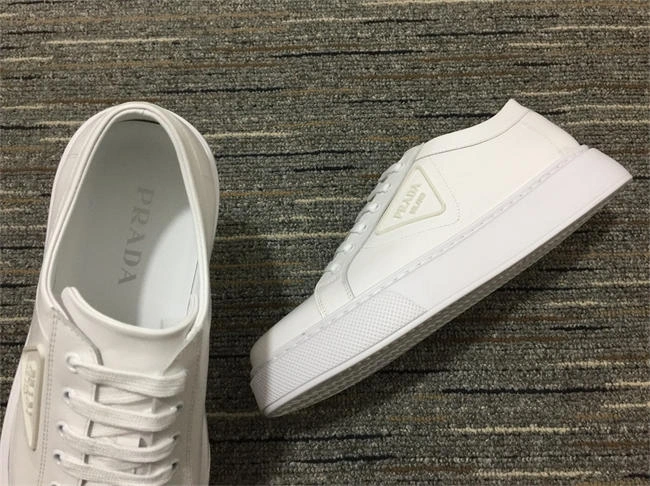 Prada Leather Sneaker MultiPurpose 3325